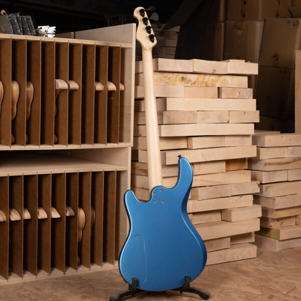Proposition : Basse Standard Lake Placid Blue – Image 2