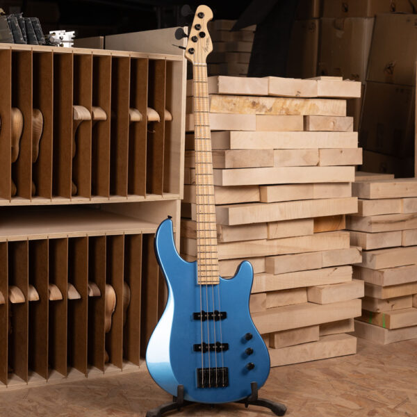 Proposition : Basse Standard Lake Placid Blue