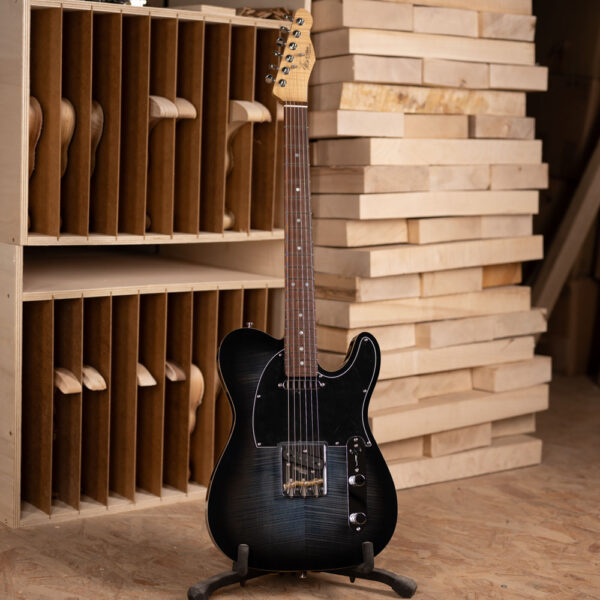 Proposition : Elégante Dark Blue Burst Binding