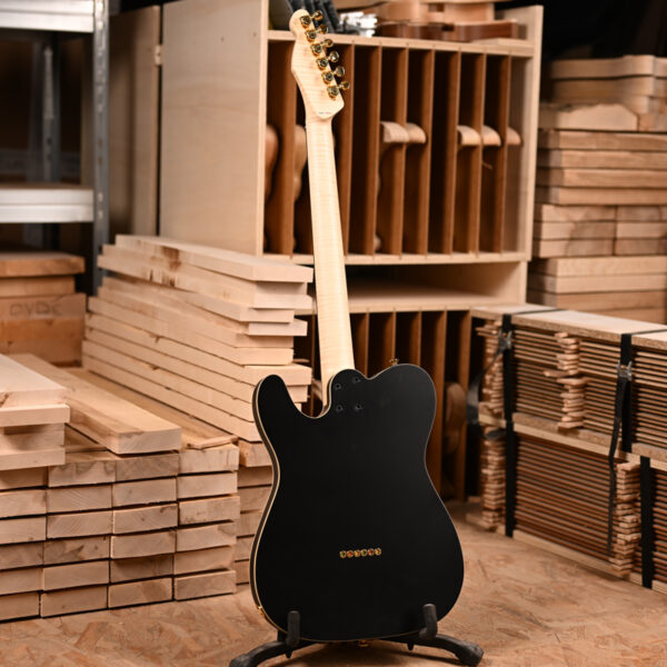 Elégante - Black / Gold Satiné – Image 2
