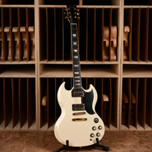 Proposition : Hargneuse Vintage white