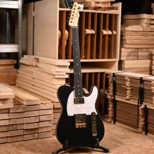 Elégante - Black / Gold